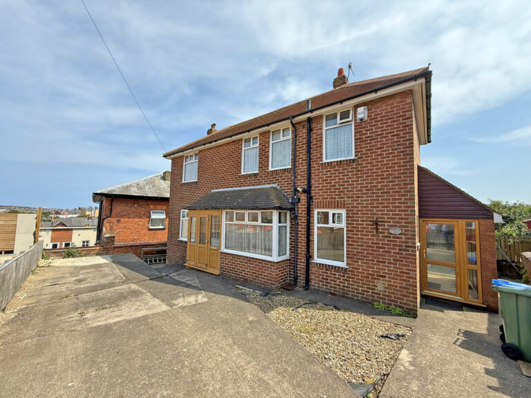 Mount Park Avenue, Scarborough