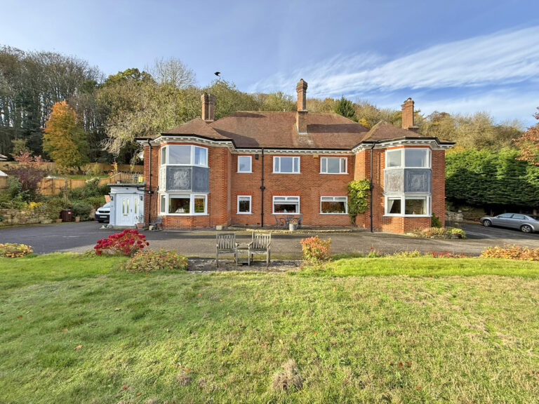 Deepdale Avenue, Scarborough