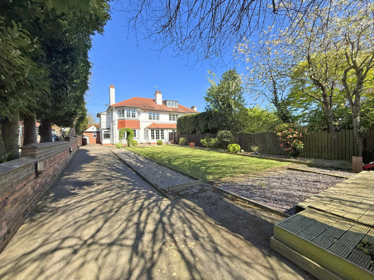 Station Road, Scalby