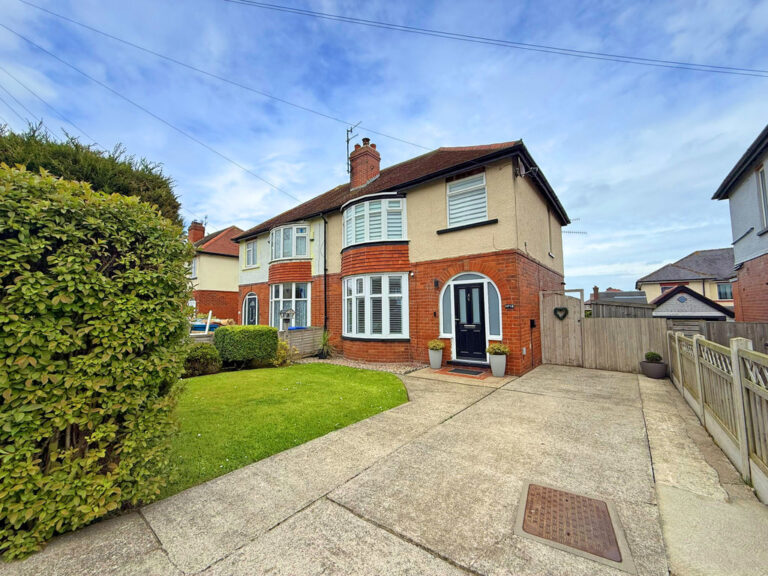 Newlands Park Grove, Scarborough